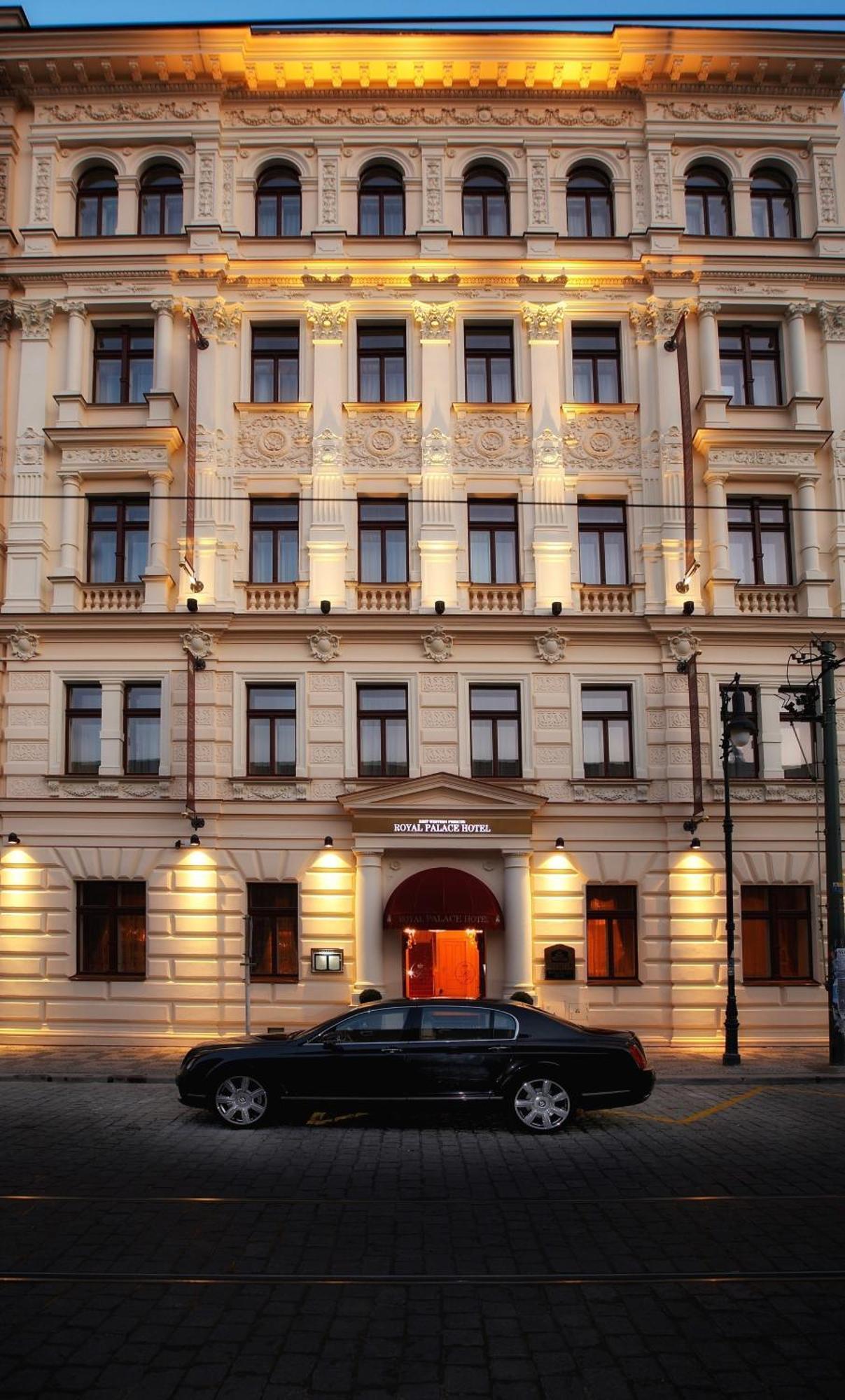 Luxury Family Hotel Royal Palace Прага, Чехия — бронируйте Отели, цены в  2024 году